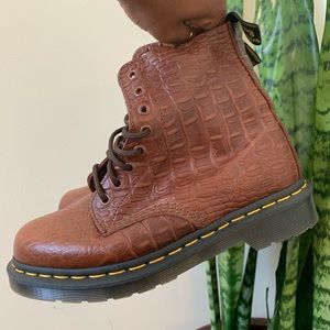 Dr Martens Pascal Croc Brown